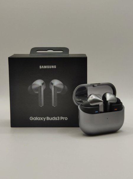 Galaxy Buds 3 Pro Master Copy <br> <span class='text-color-warm'>سيتوفر قريباً</span>
